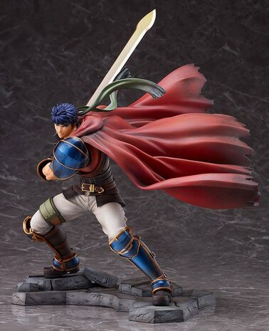  Fire Emblem Radiant Dawn PVC Statue 1/7 Ike 42 cm